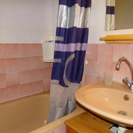 Apartment La Melusine - Pour 4 Personnes 124 *